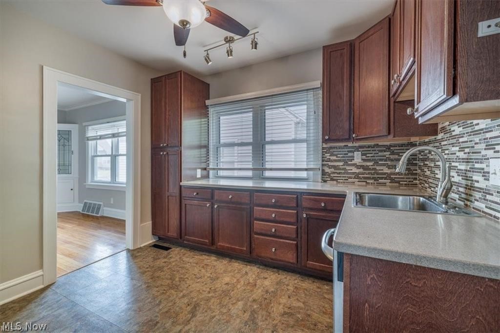 3806 Liggett Dr – photo 5