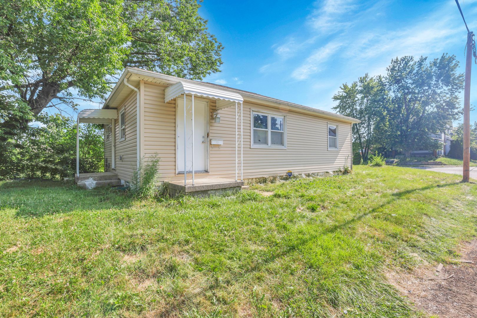 307 S Wheatland Ave – photo 3