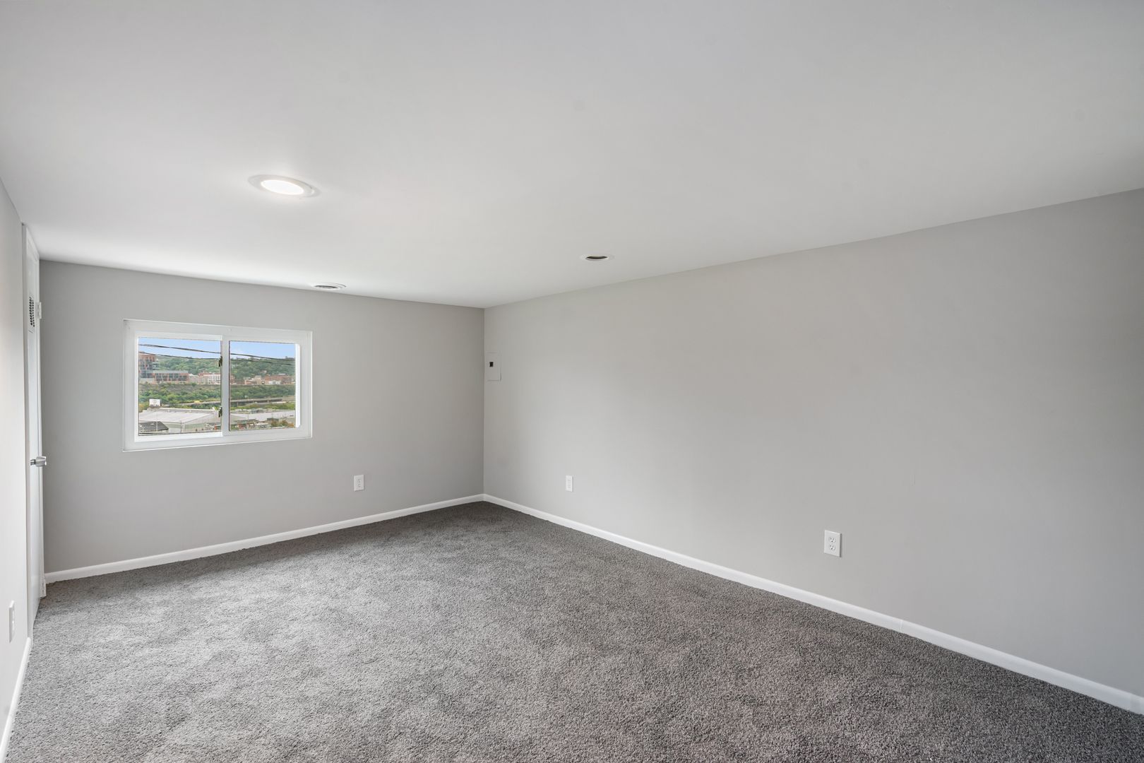 832 Windom St unit 832 Windom Street - Unit 2 – photo 5