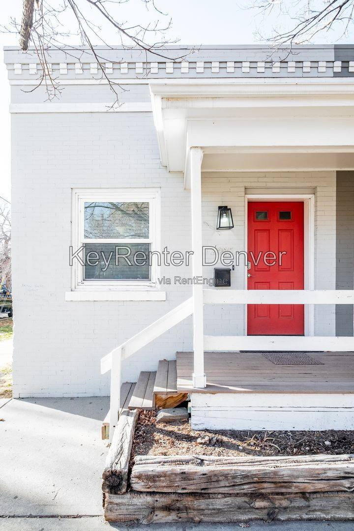 2405 Tremont Pl – photo 3