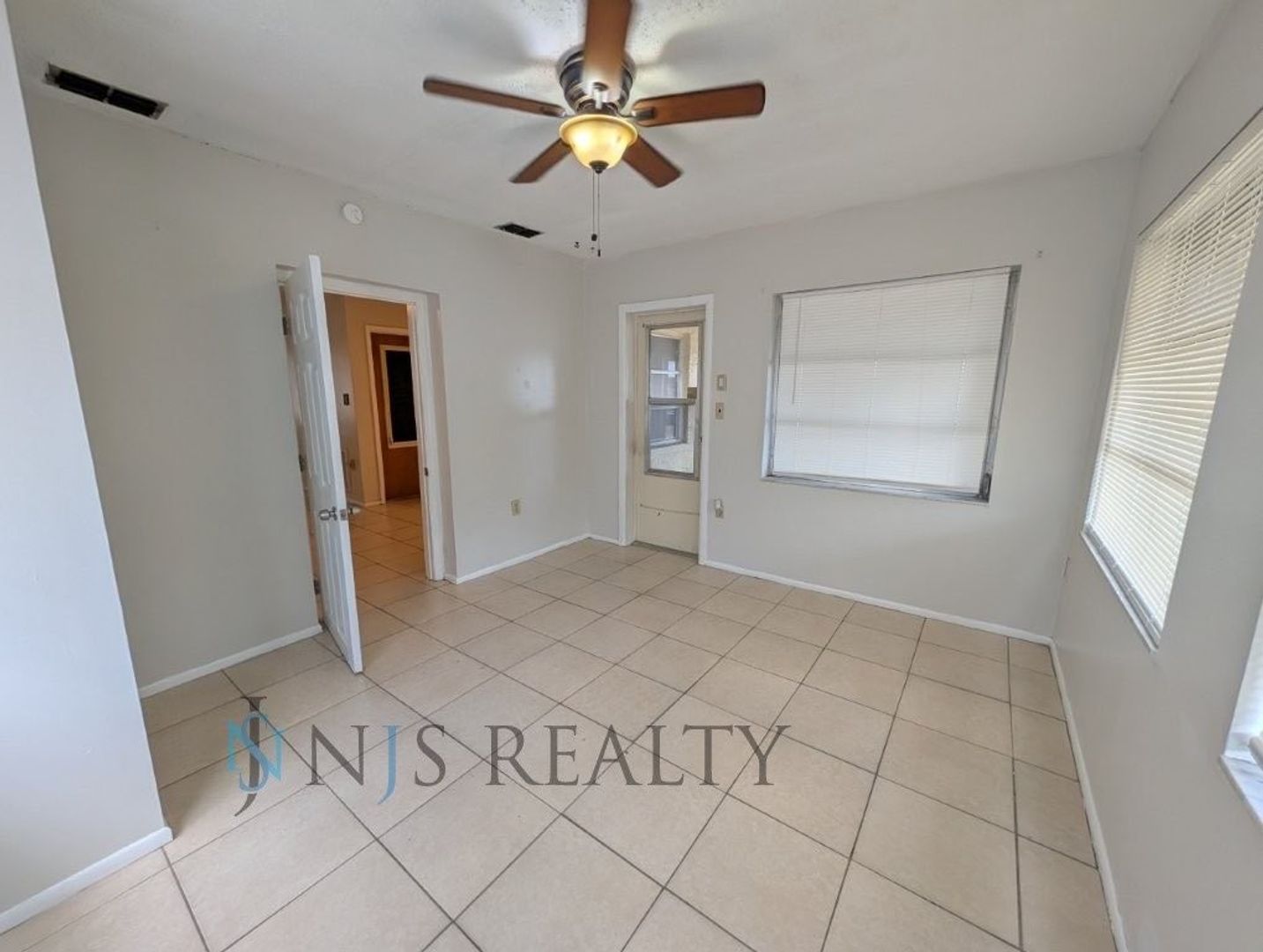 1209 Maybury Dr – photo 4