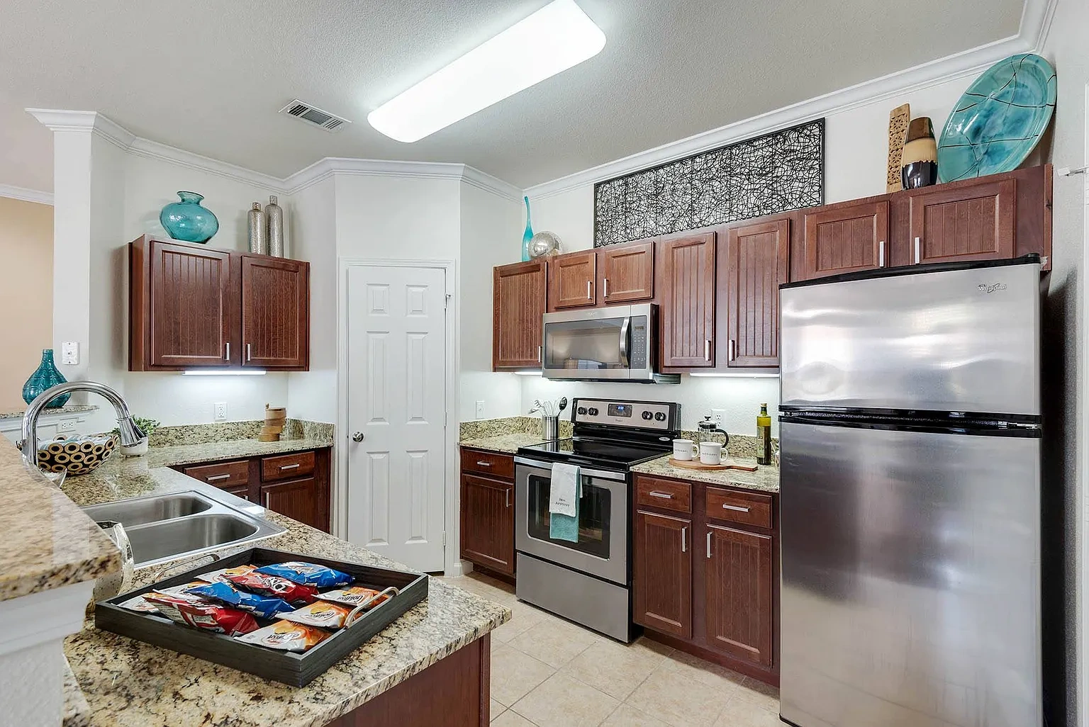 Orion McKinney Apartments – photo 3