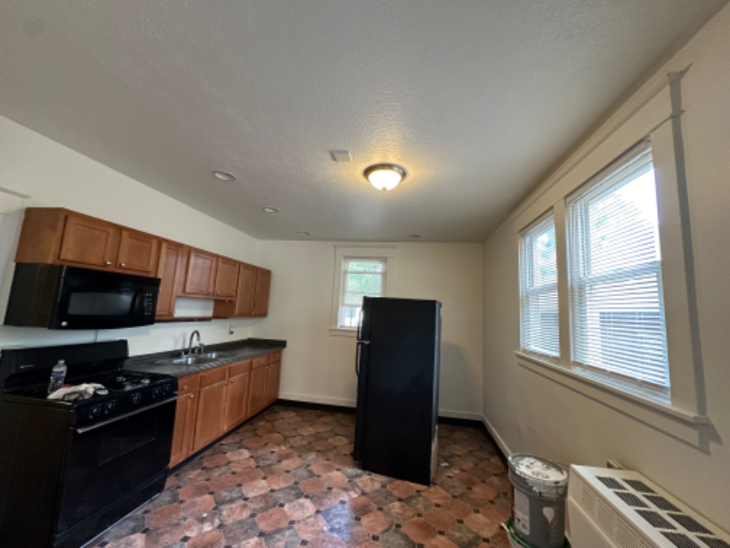 304 Central Ave unit Apt 3 – photo 1