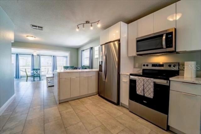 4825 Floramar Terrace – photo 3