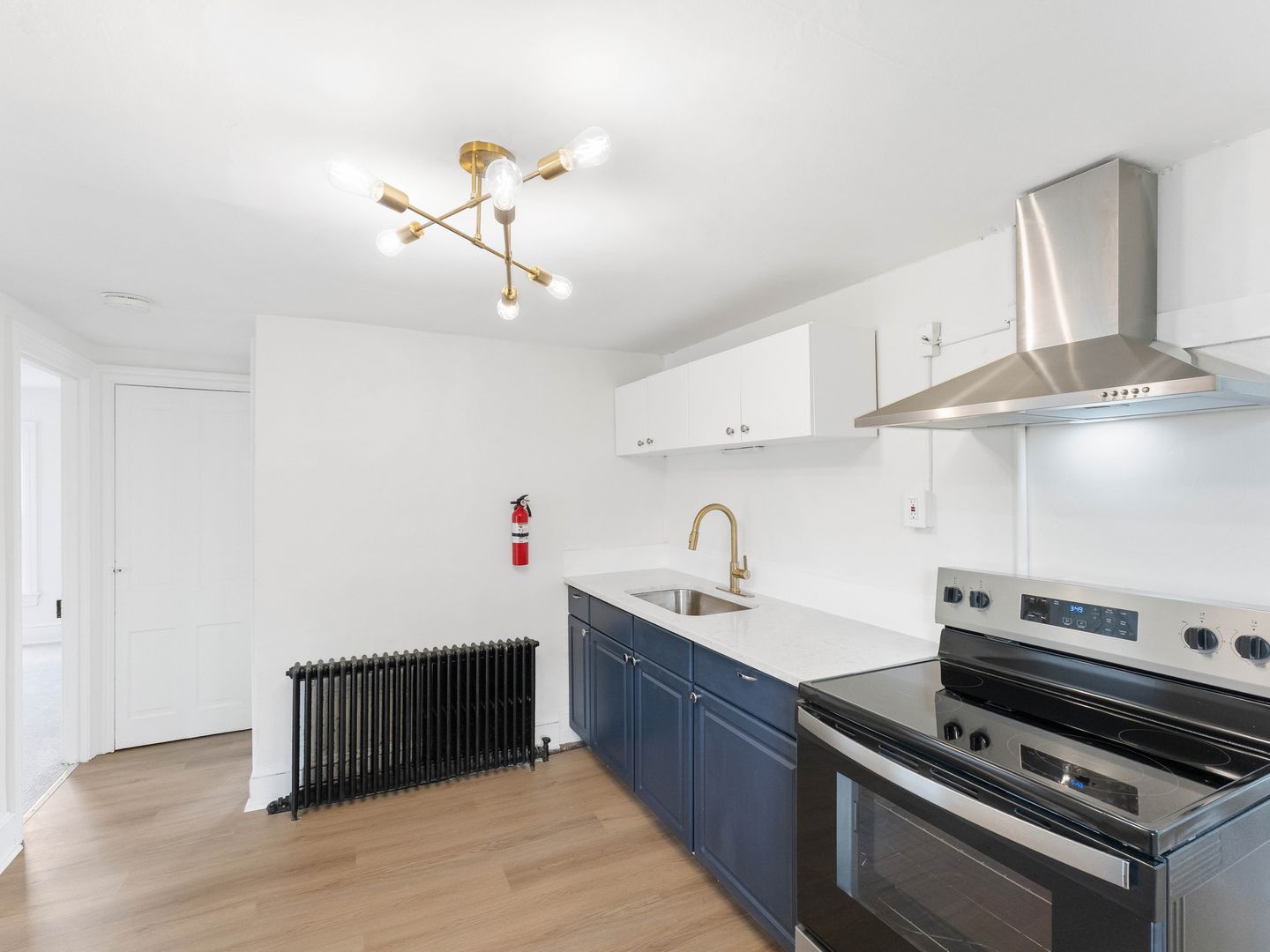 213 N 6th St – photo 1