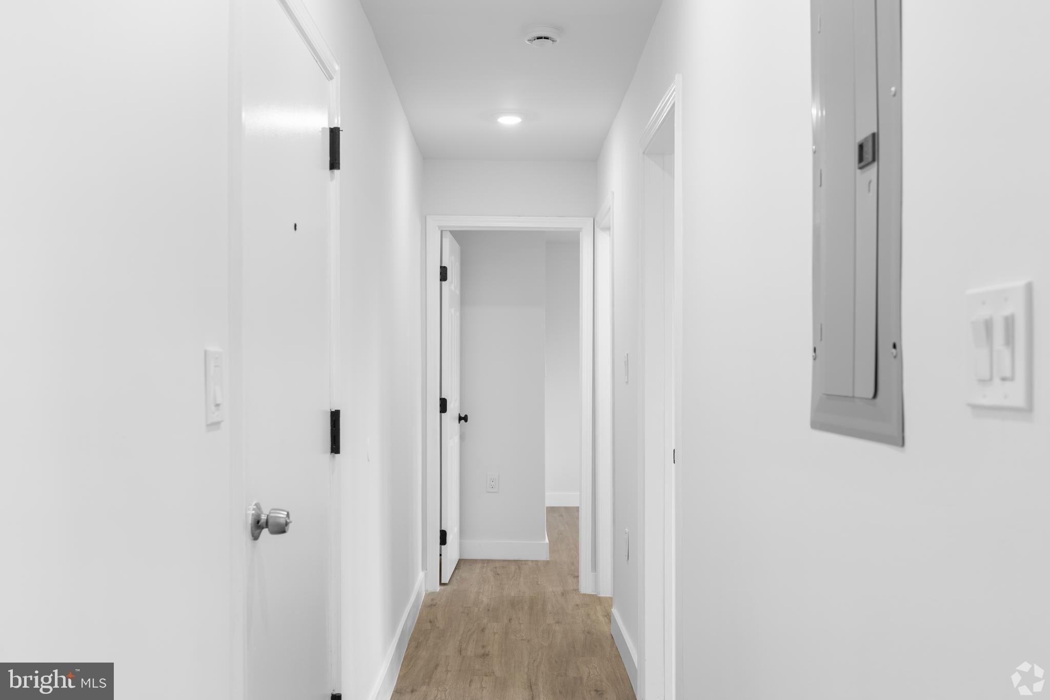 324 61st St NE #7 – photo 3
