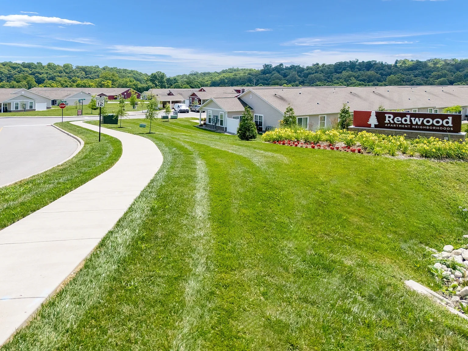 Redwood Louisville Bardstown Bluff Road – photo 1