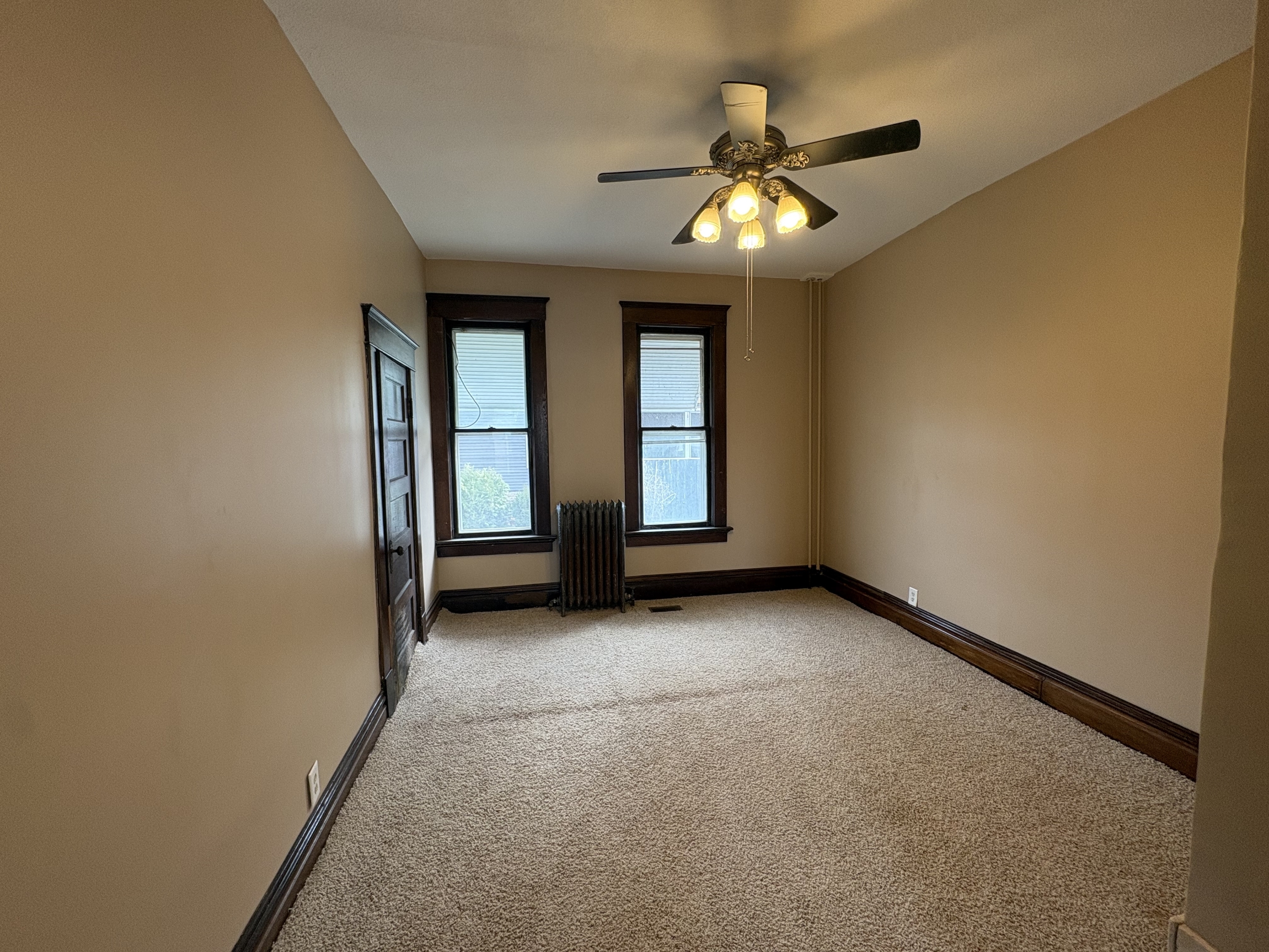 110 S 4th St – photo 3