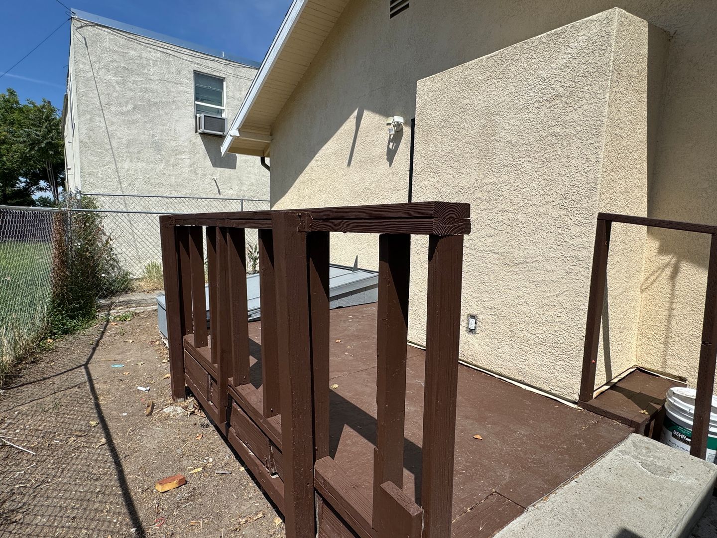114 E 4th St – photo 4
