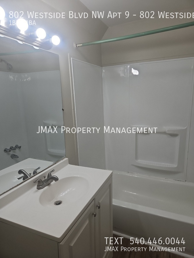 802 Westside Blvd NW unit 9 – photo 4