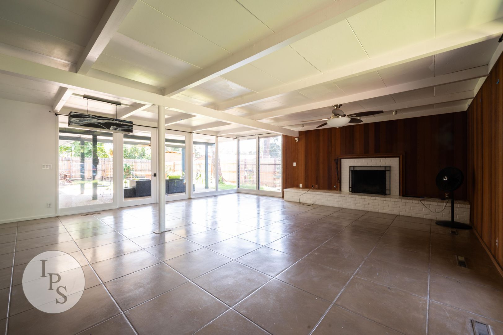 4096 N Sherman St unit 4096 Sherman - MAIN – photo 4
