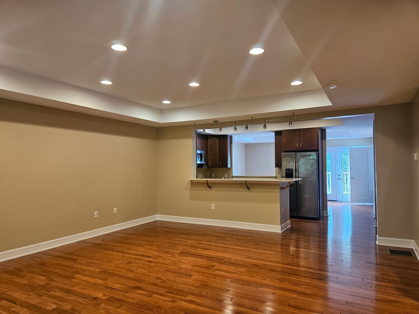 680 Oakwood Ave unit 1 – photo 2