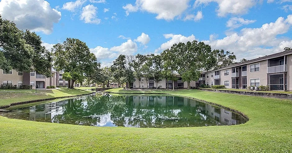 The Summit at Sabal Park Apartments – photo 3