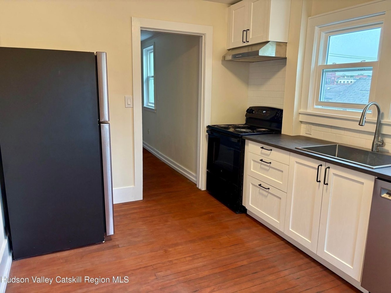 56 Cedar St unit 2 – photo 3