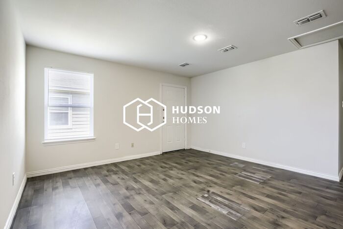 421 County Line Rd unit A – photo 3