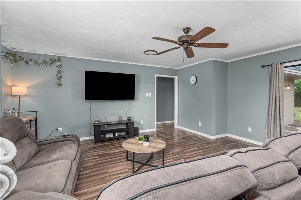 3511 Pecos Ct – photo 4