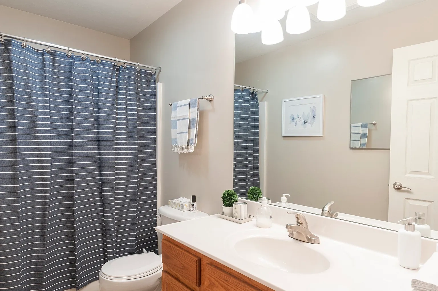 Lions Gate Townhomes – photo 5