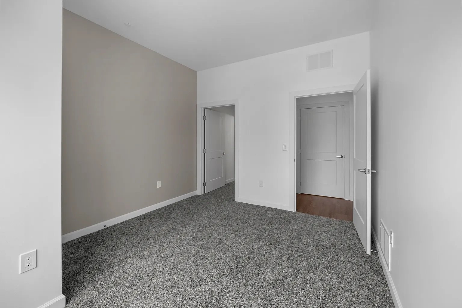 The Lumos Apartments – photo 1