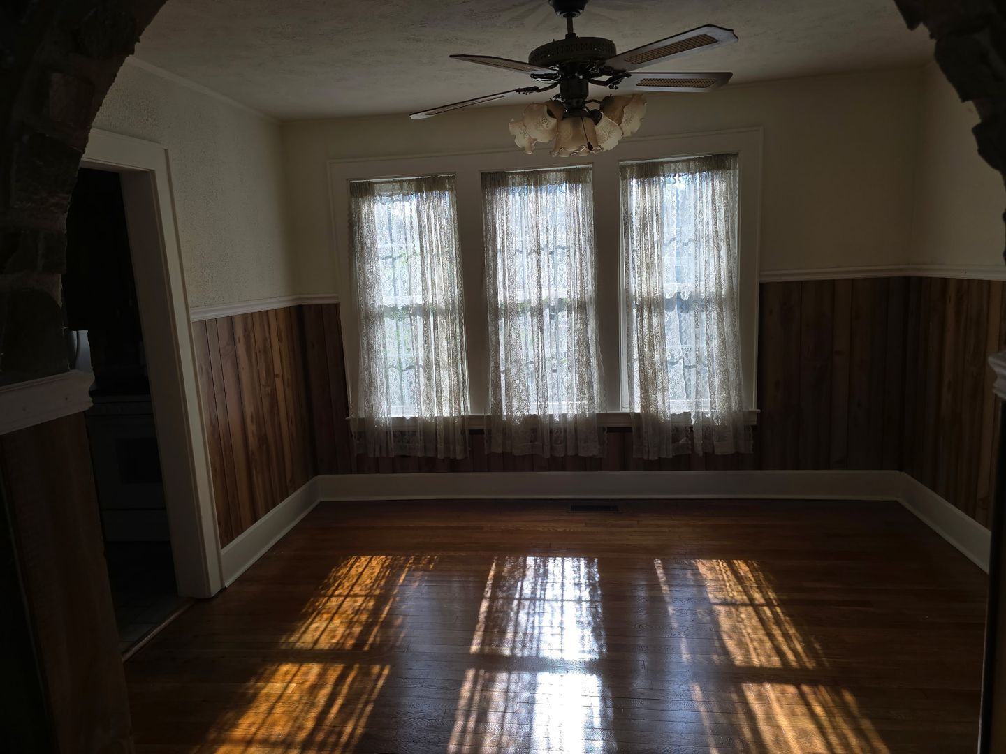 2118 Liberty St – photo 4