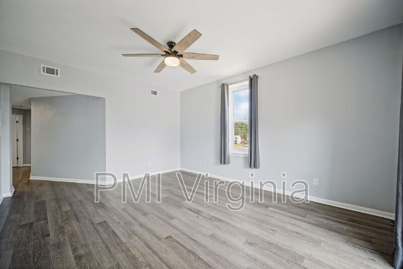 318 N Main St unit # G – photo 4