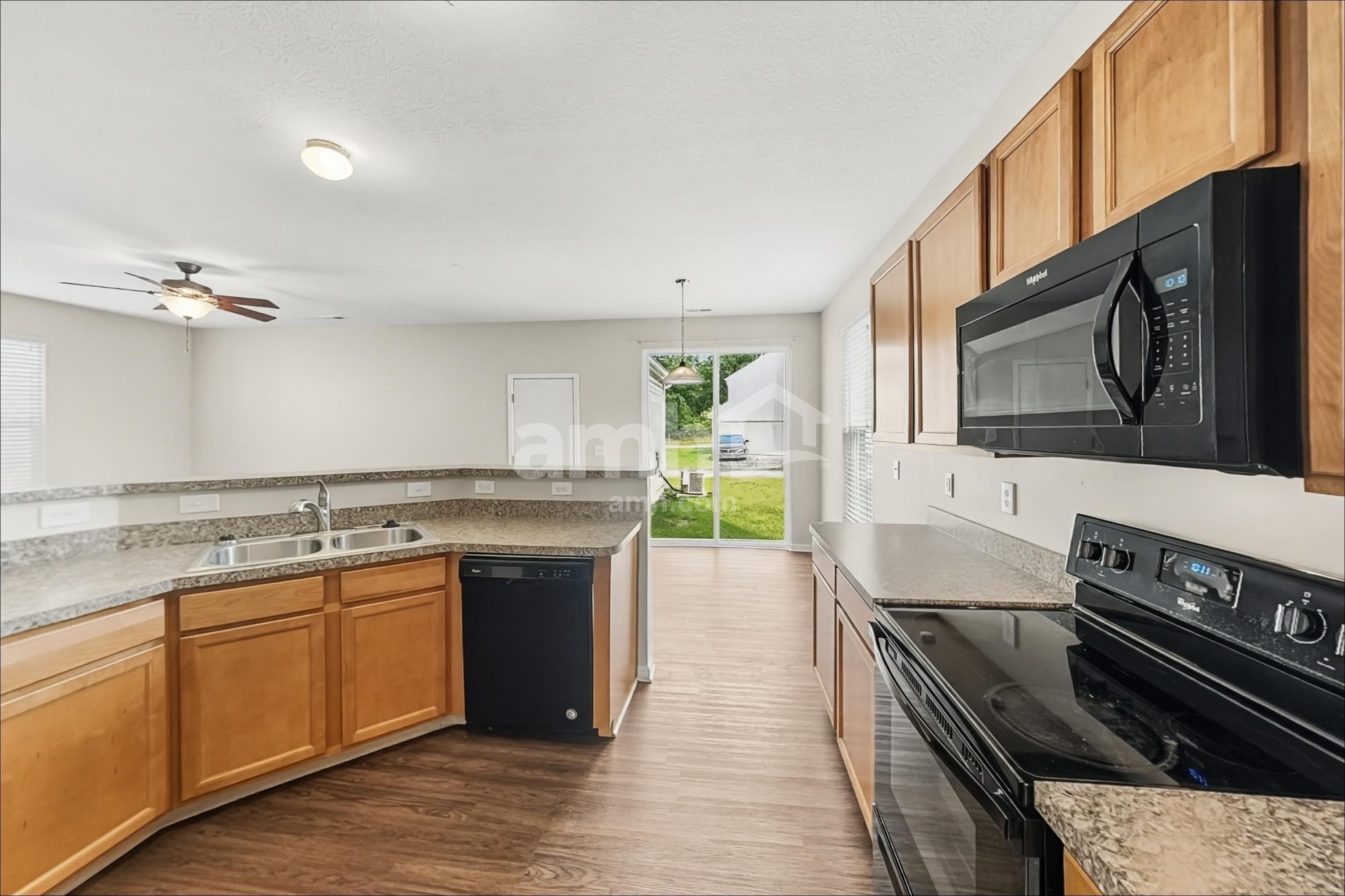 7266 Rondeau Dr – photo 4