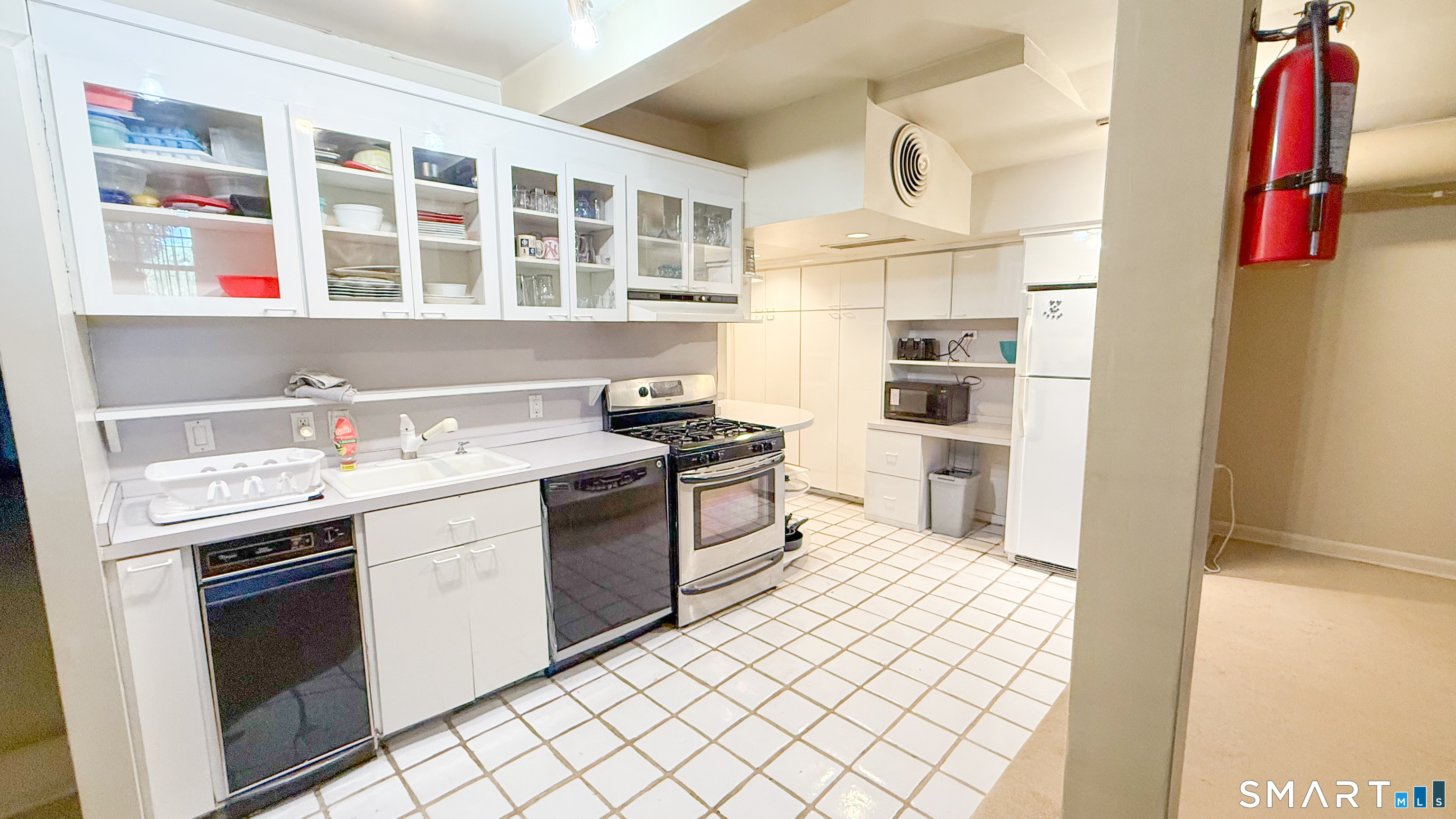 58 Capitol Ave unit 1 – photo 5