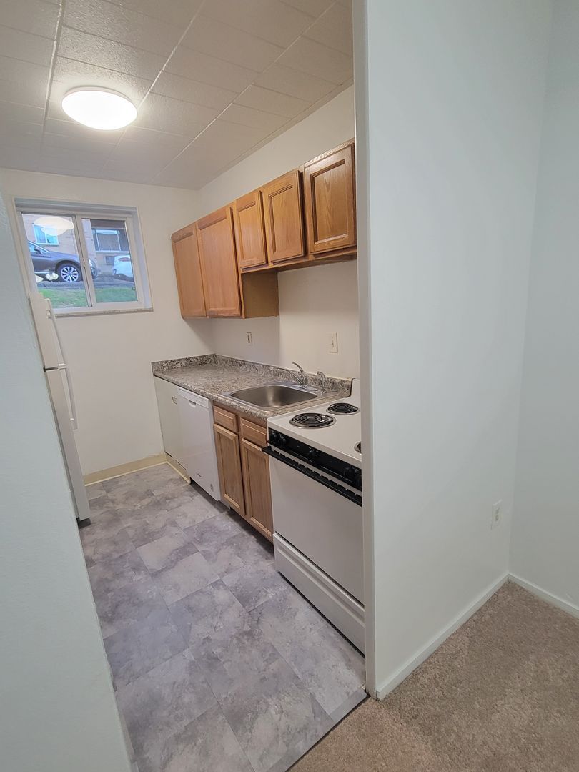 72-76 S Fremont Ave – photo 4