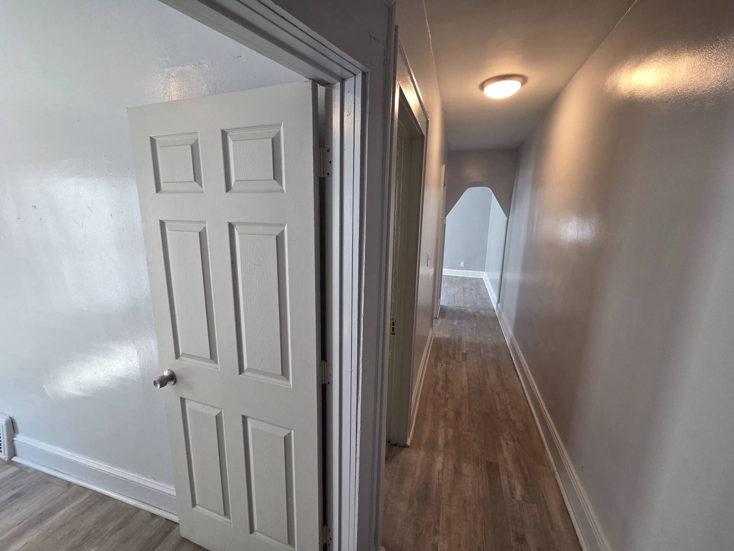 4008 Ardmore Ave unit Unit 2 - DN Right/West – photo 5