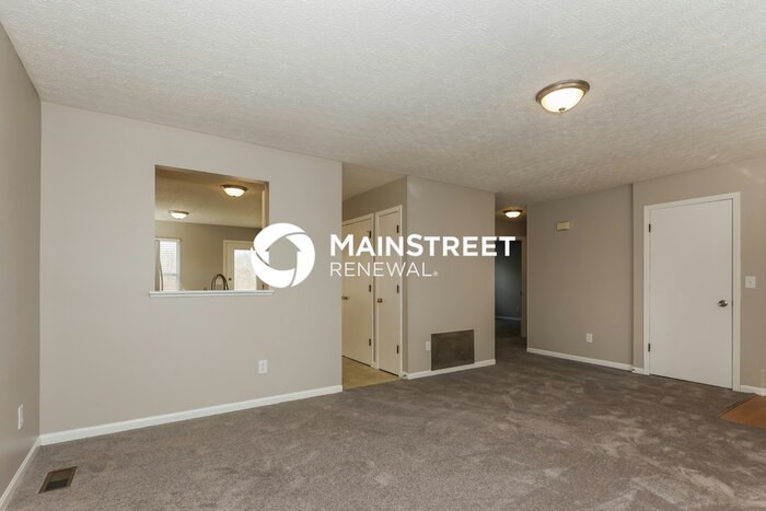 2079 Queens Meadow Ln – photo 2