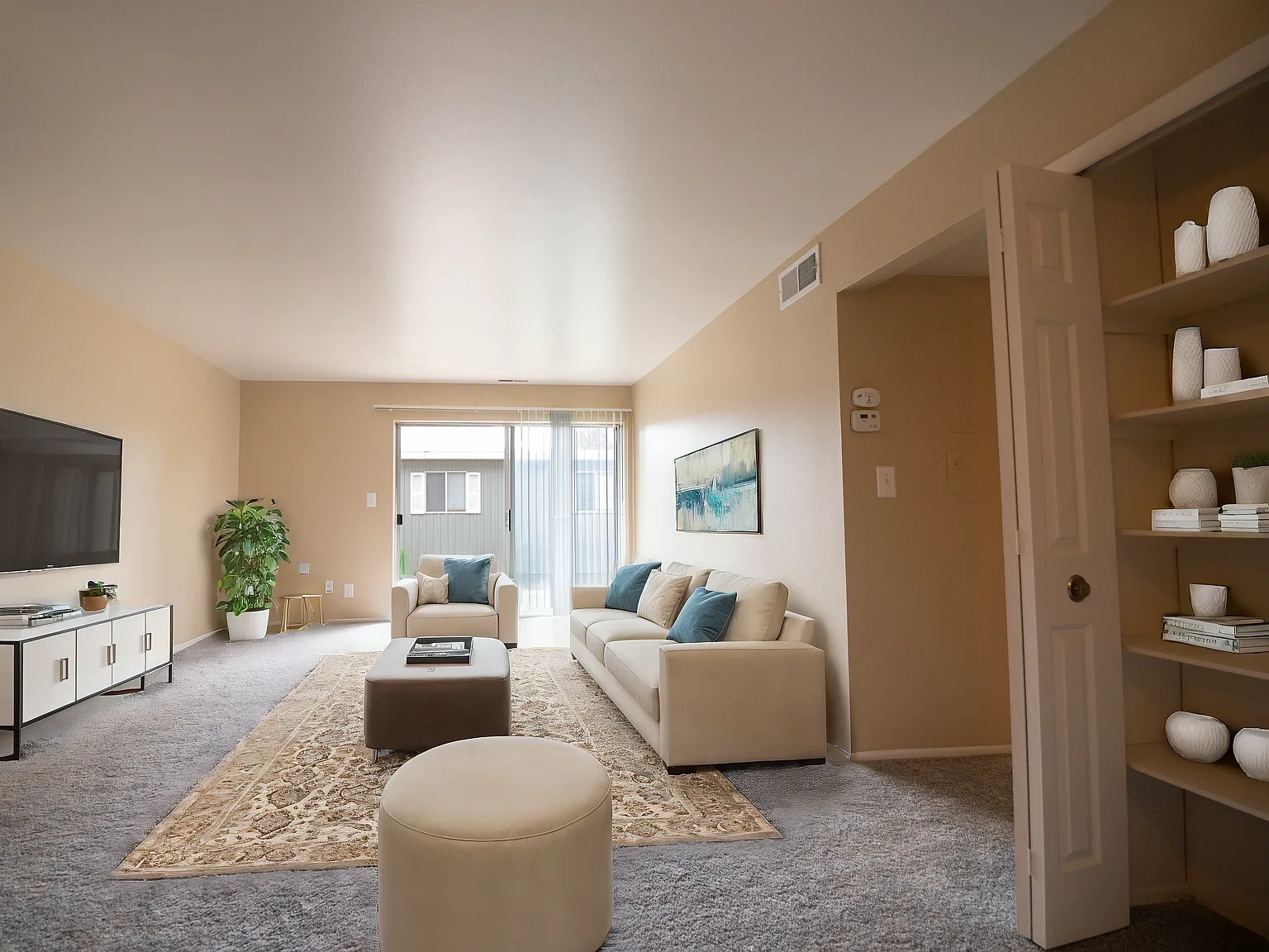Embassy West Apartments – photo 2