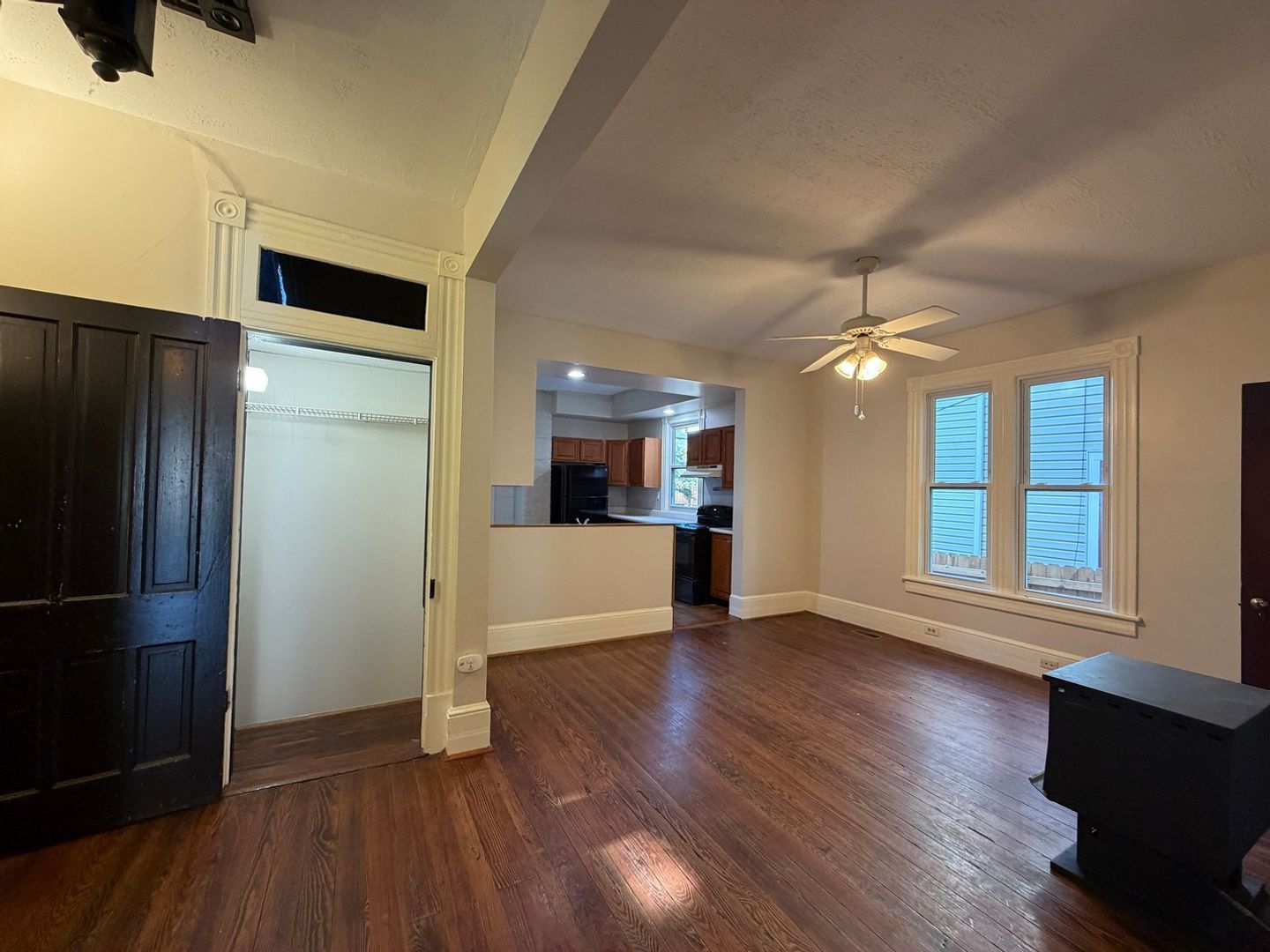 606 Elm Ave – photo 5