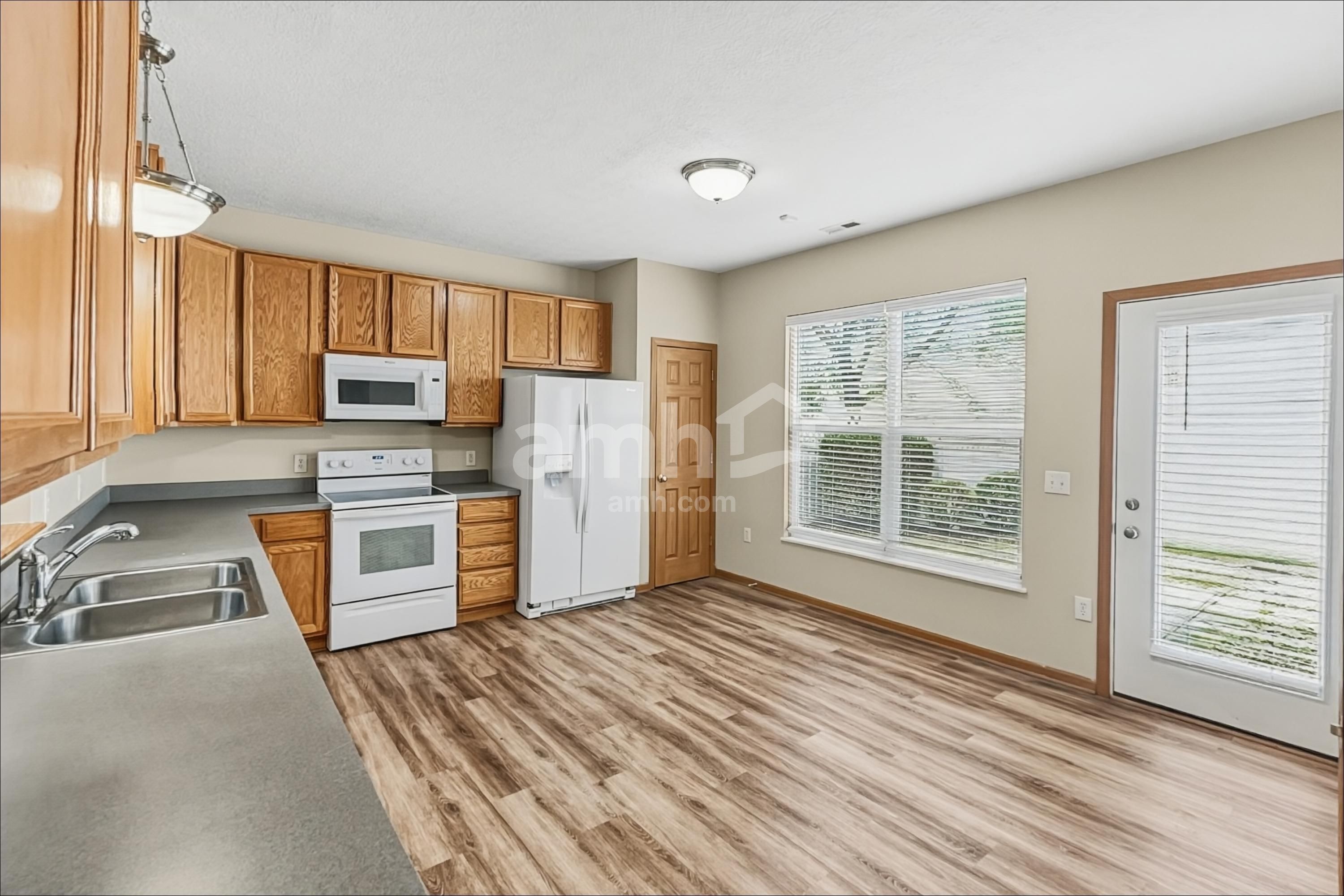 7194 Winterbek Ave – photo 4