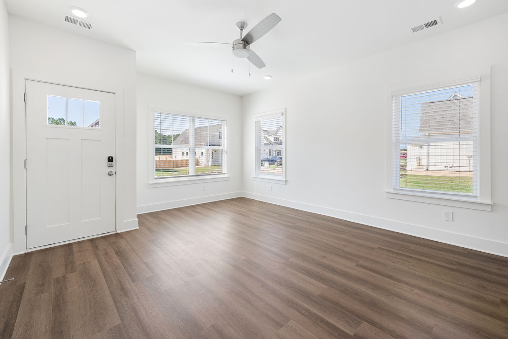 4246 Brevard Blvd – photo 3