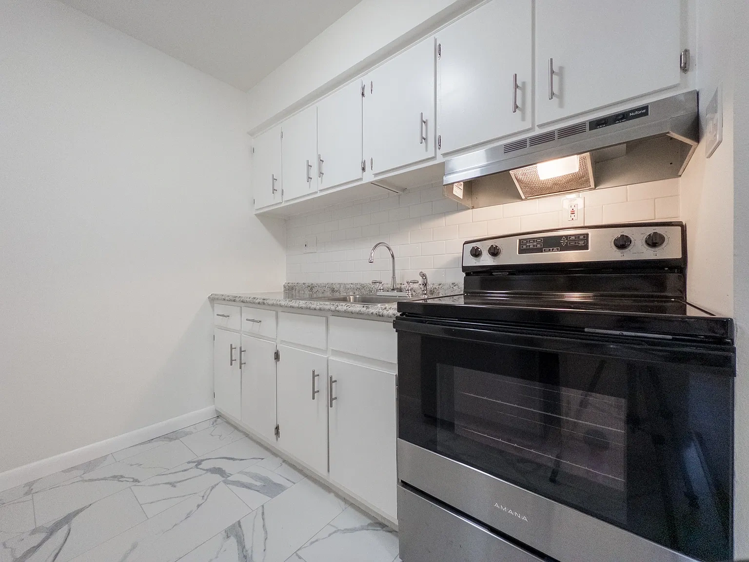 Woodland Manor Apartments – photo 2