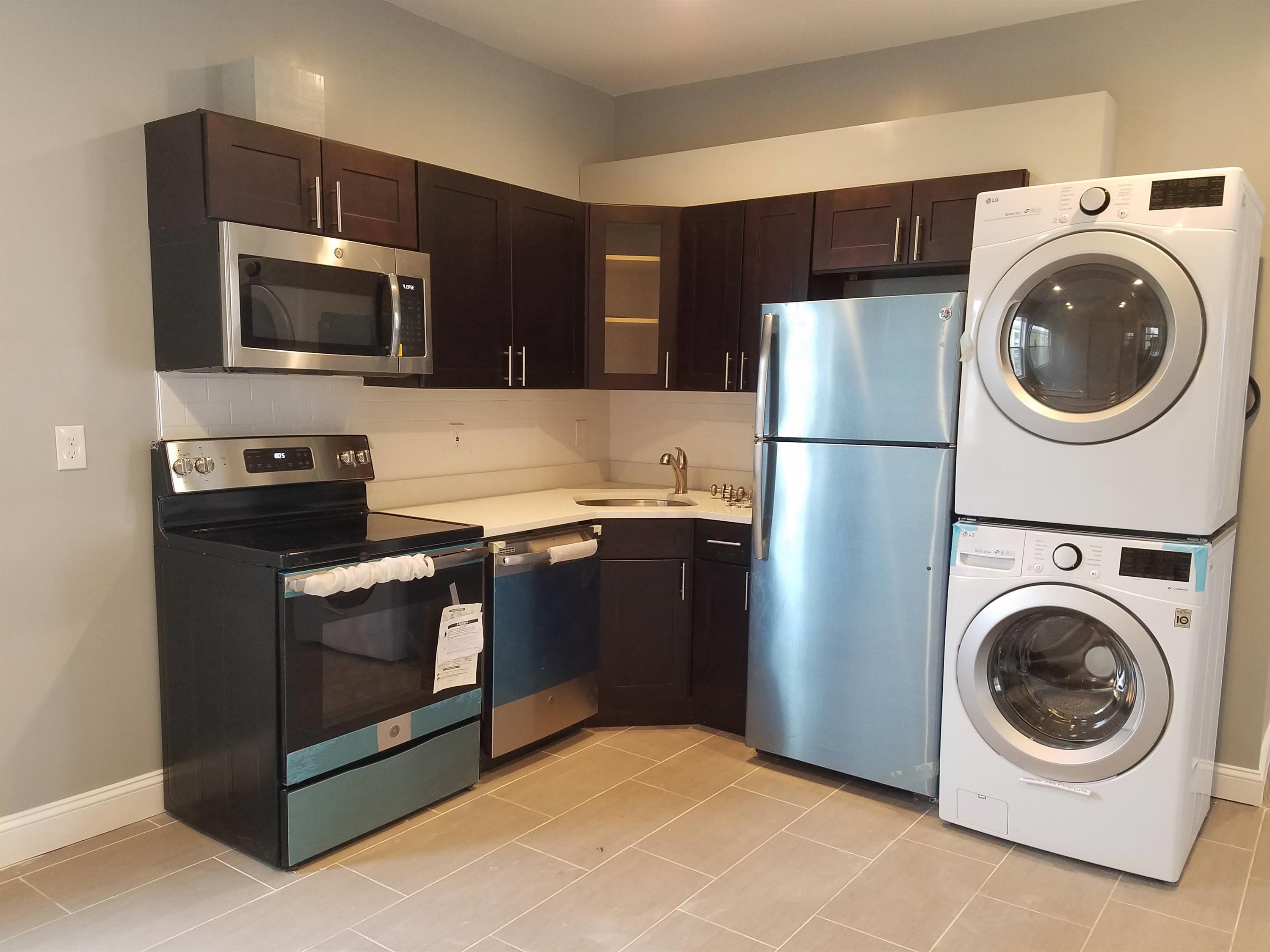 424 Bowdoin St unit 2 – photo 1