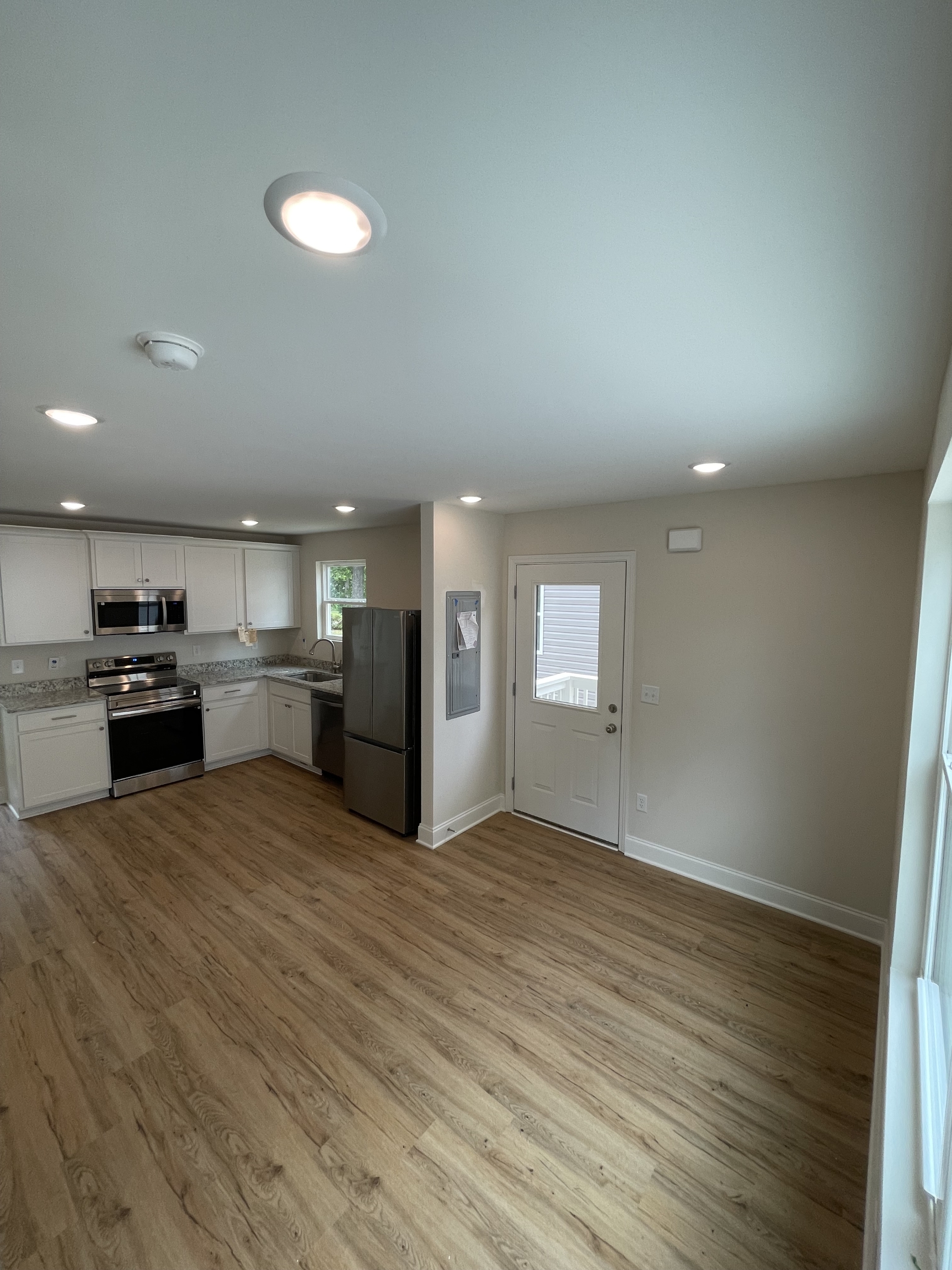 1948 Lynnbrook Ave – photo 2