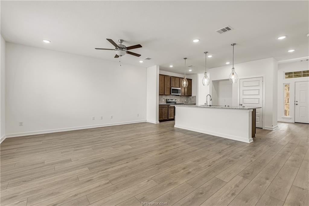 1927 Sebright Dr – photo 3