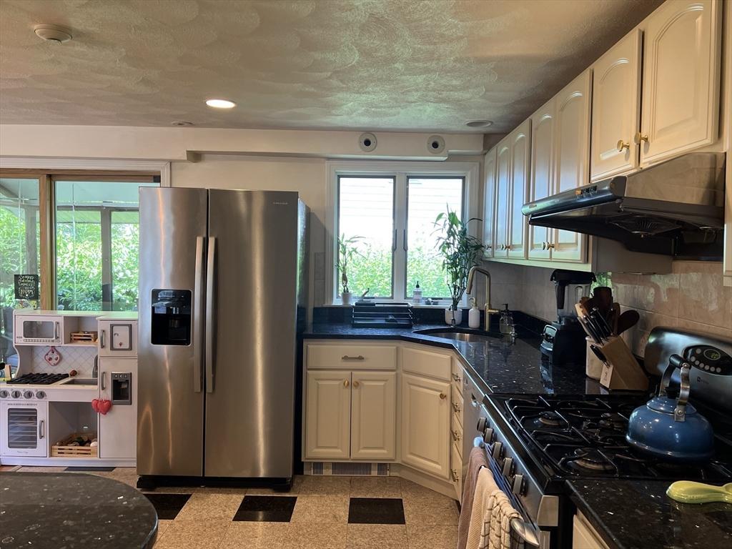 11 Garrison Rd unit 1 – photo 4