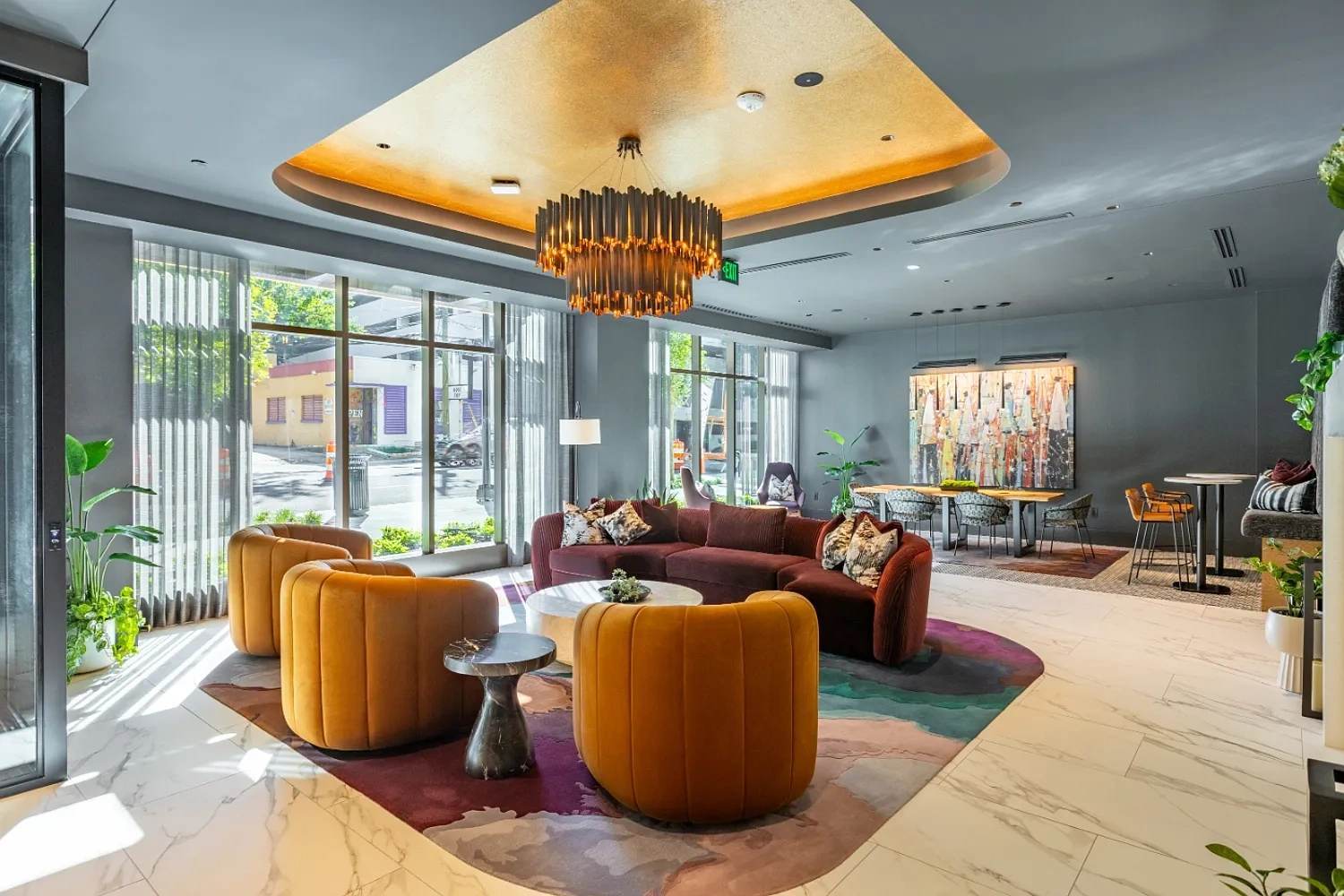 Momentum Midtown – photo 2