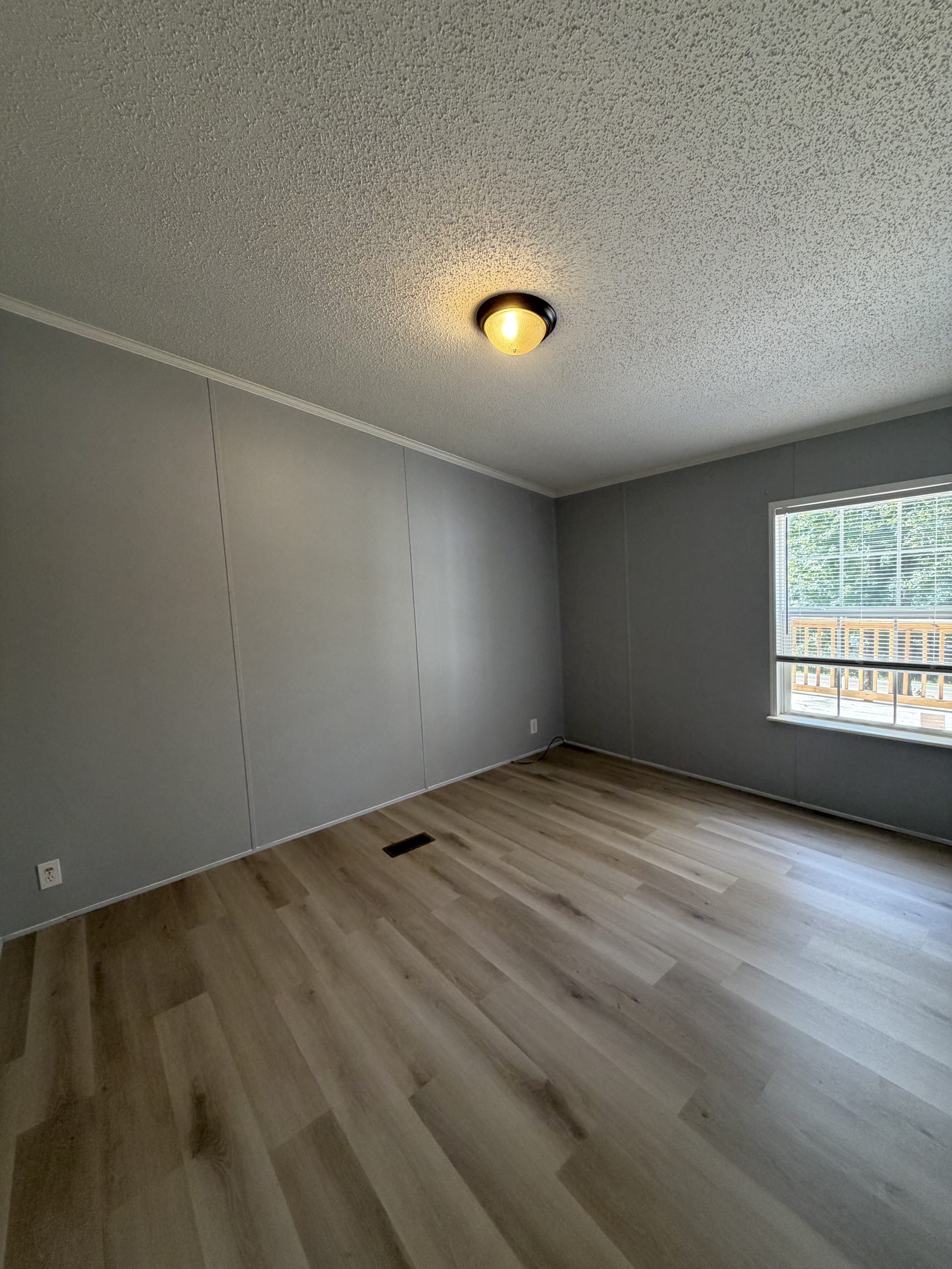 136 Forest Valley Dr – photo 3