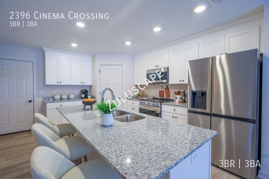 2396 Cinema Crossing – photo 2