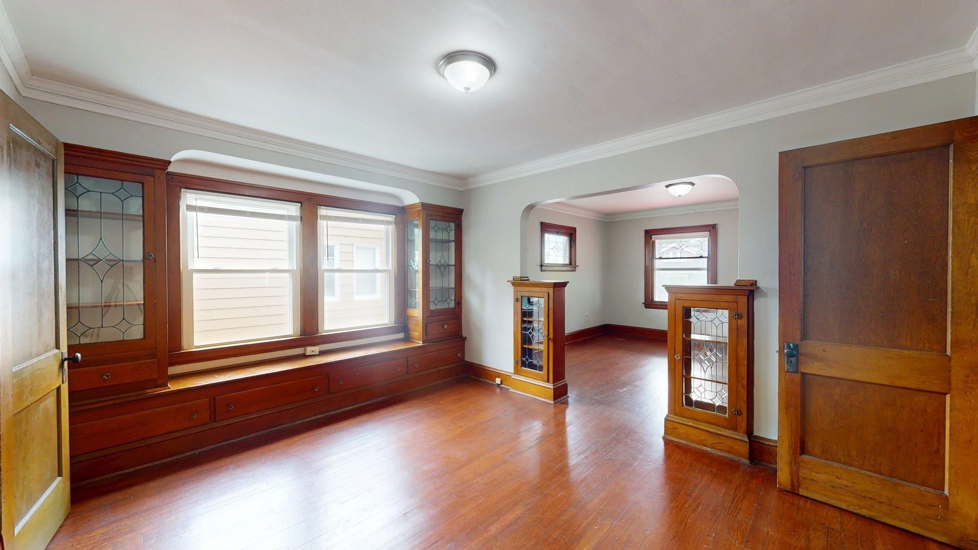 9715 Plymouth Ave unit Unit 2 – photo 1