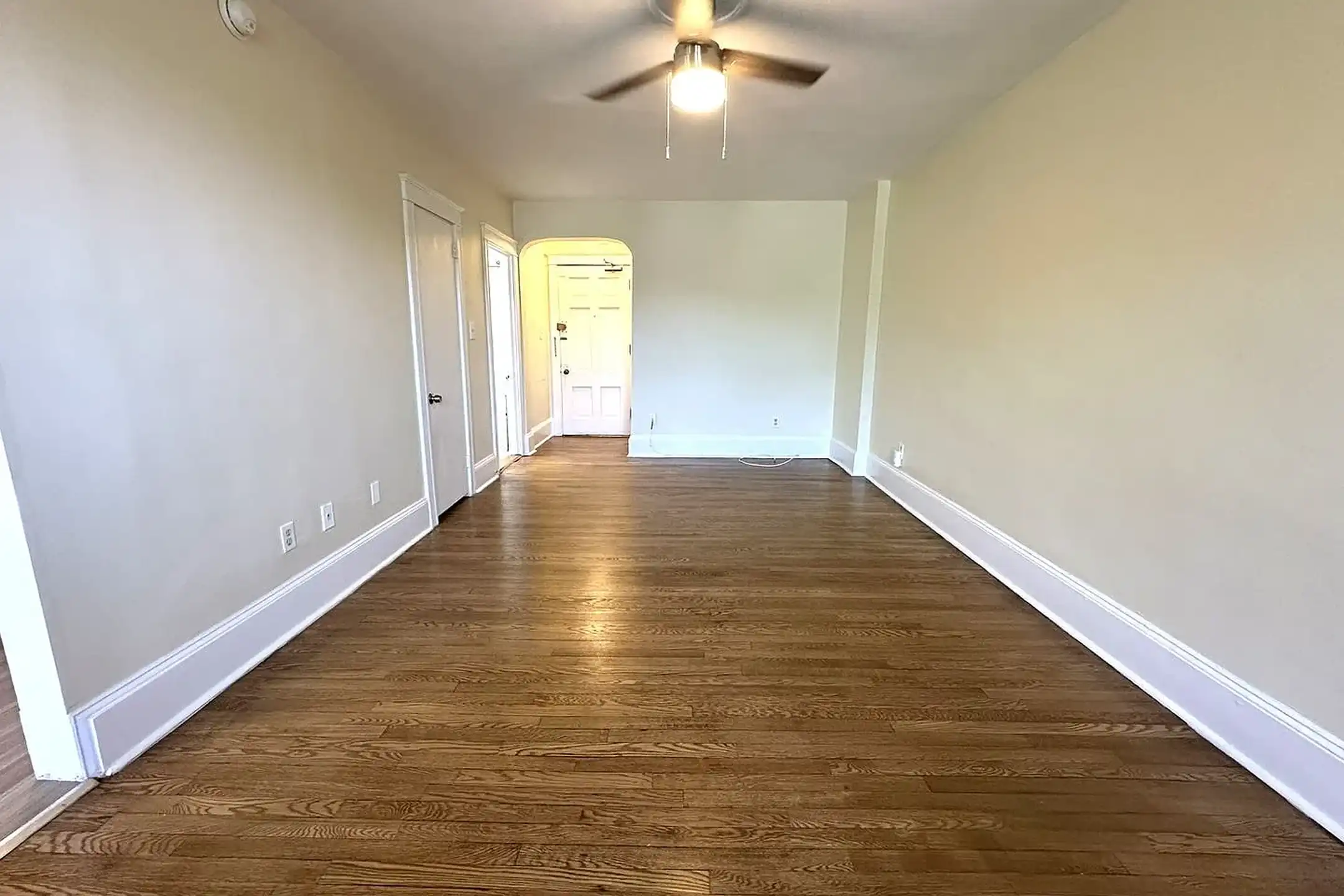 Queen Lane Manor - 2809 W Queen Ln - Philadelphia, PA | Rent.