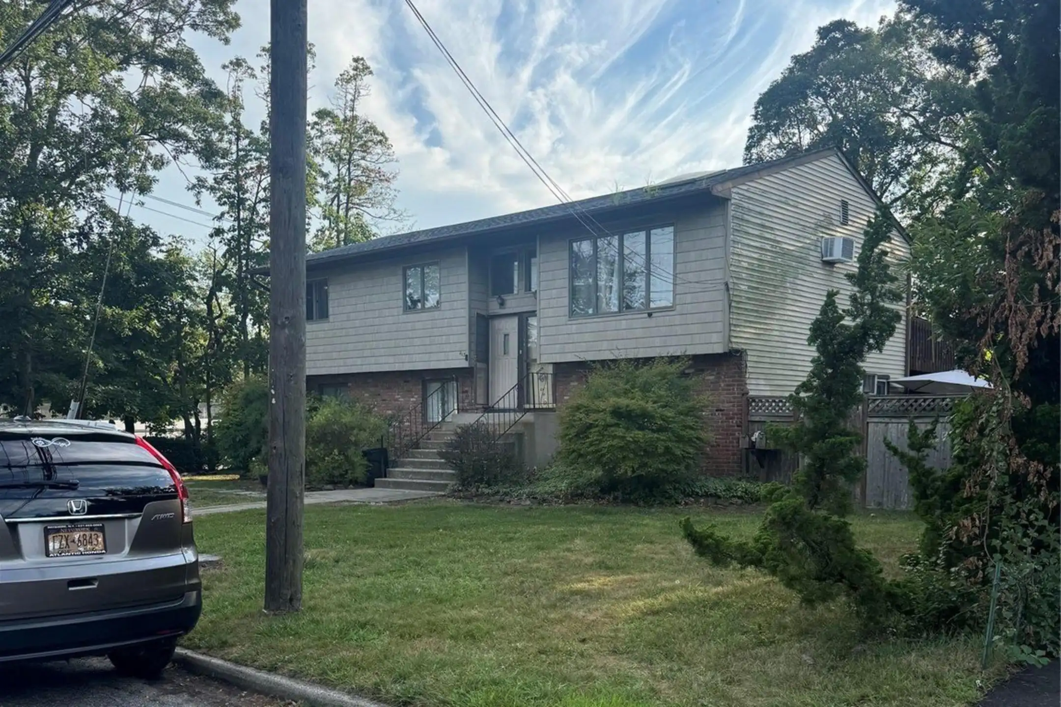 ベイ 413 Rutgers Rd - West Babylon, NY | Rent.