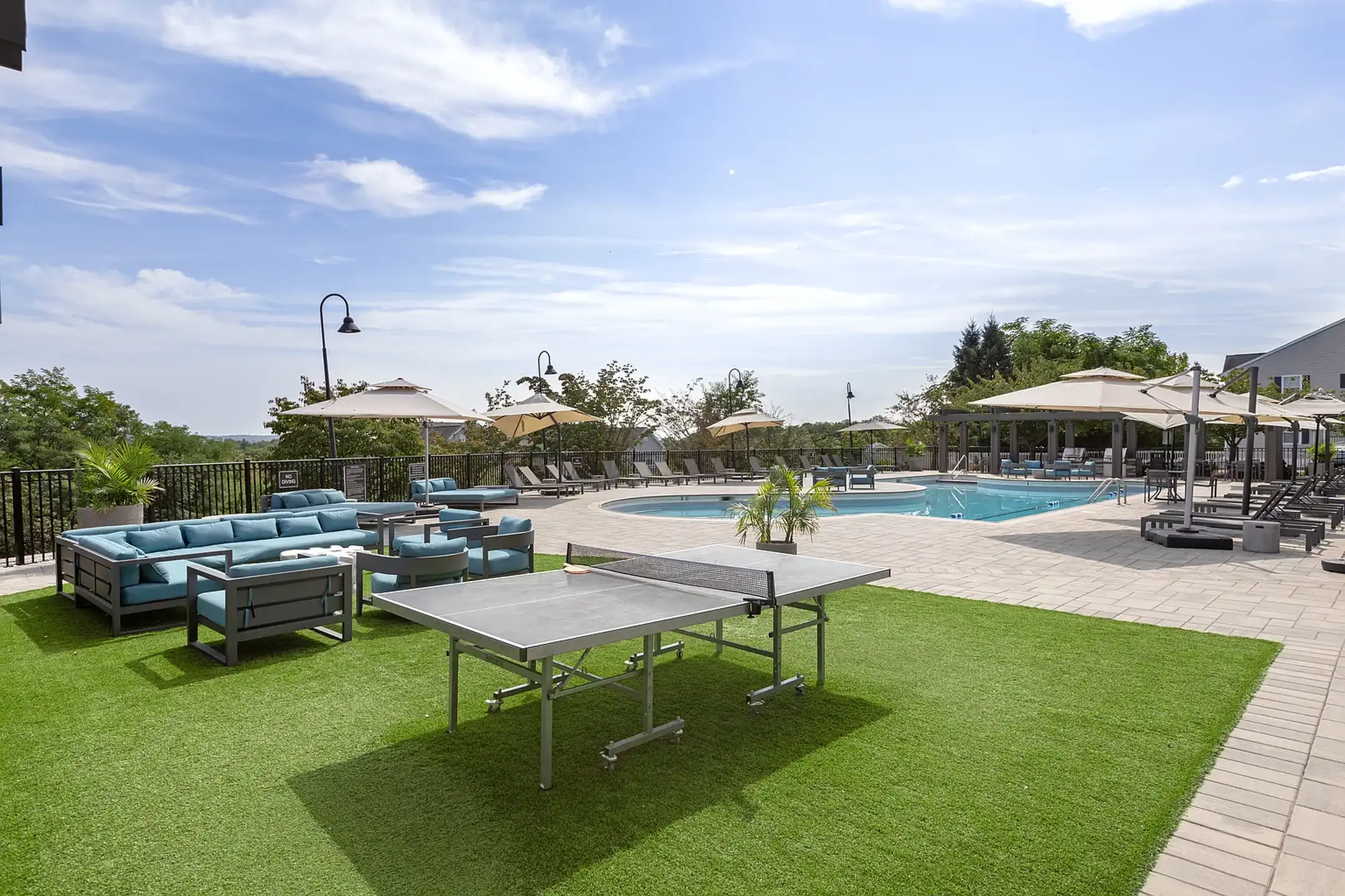 Highlands Nanuet 100 Avalon Gardens Dr Nanuet, NY