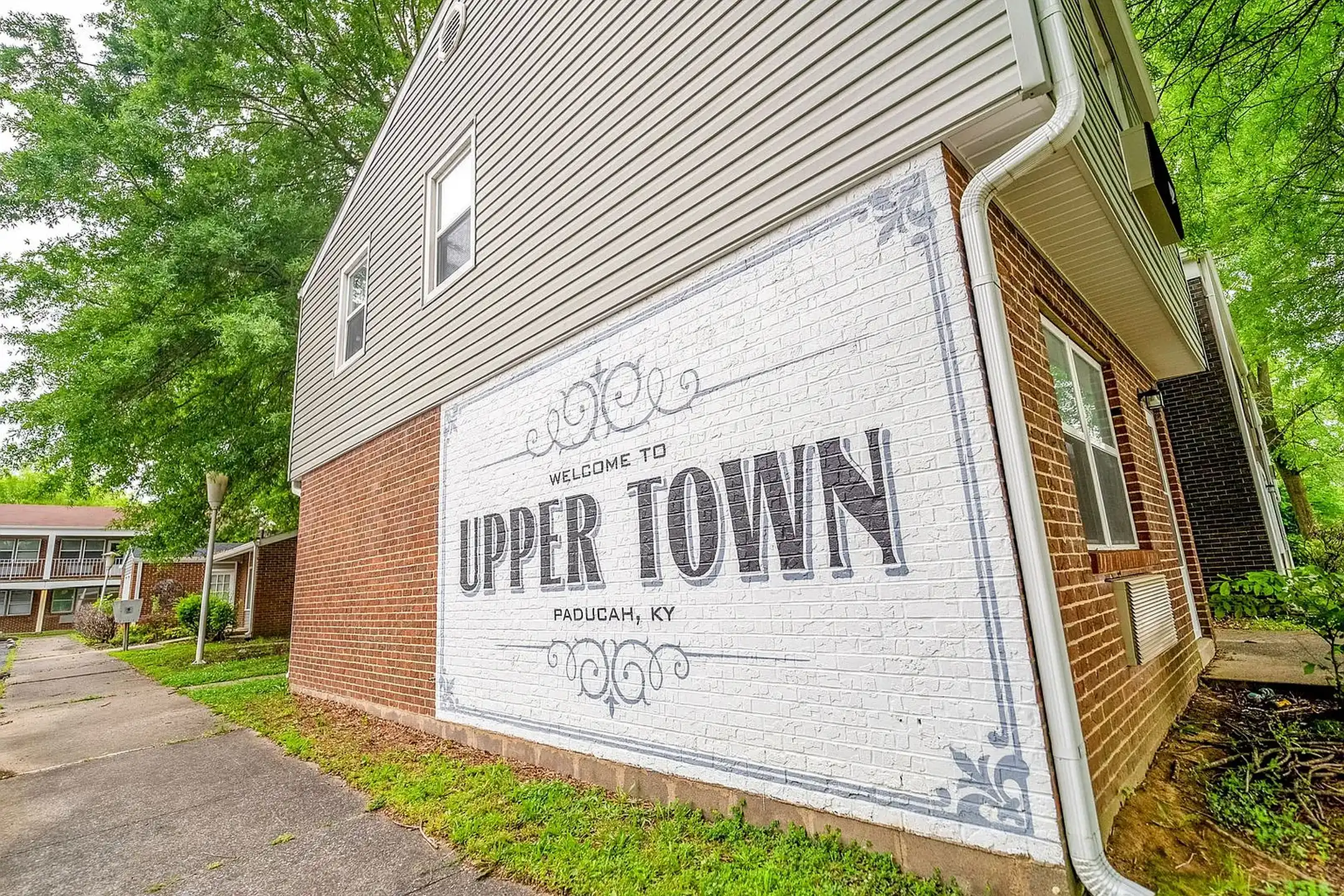 Upper Town Townhouses Flats 624 Caldwell St Paducah, KY