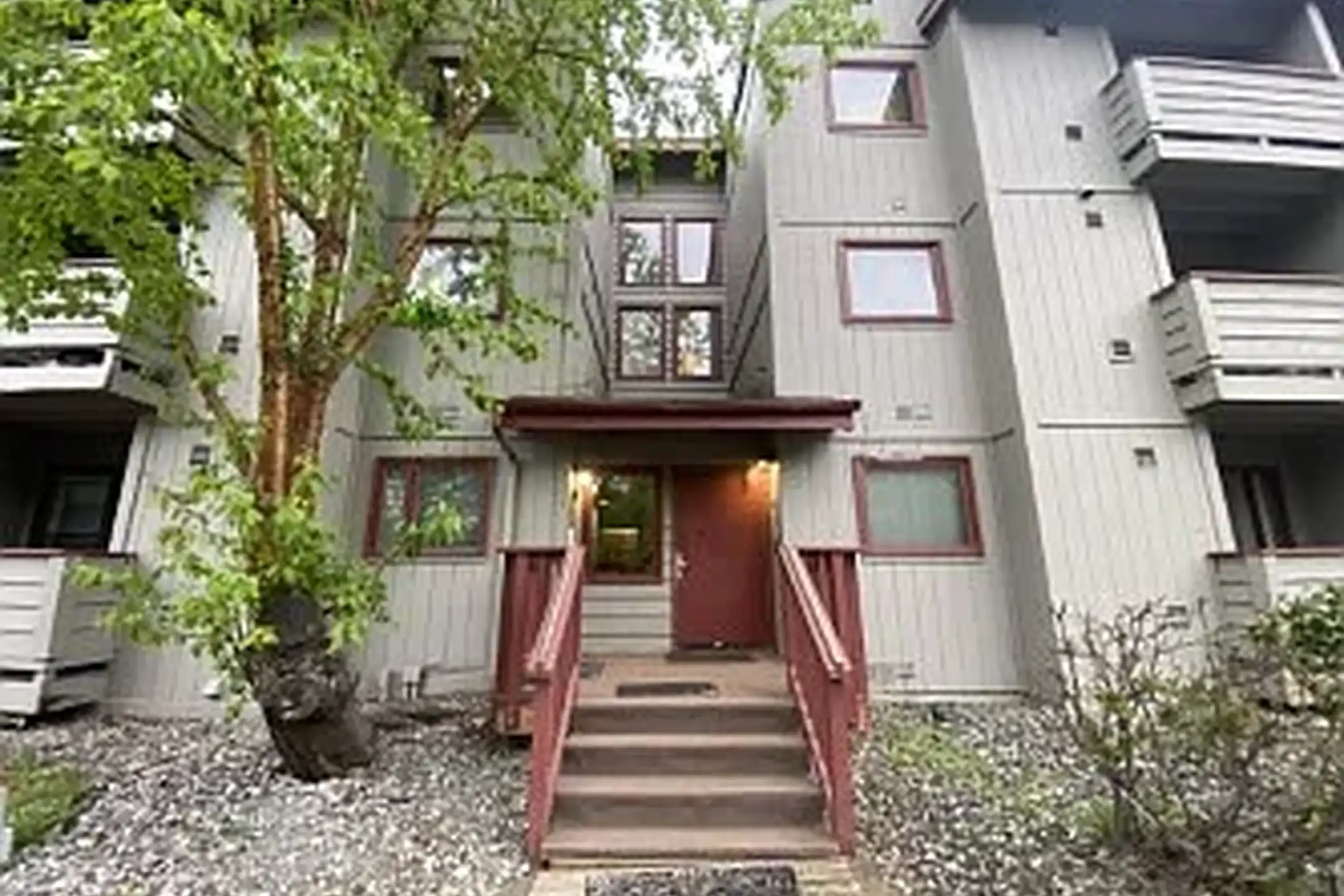 4611 Juneau St Anchorage, AK