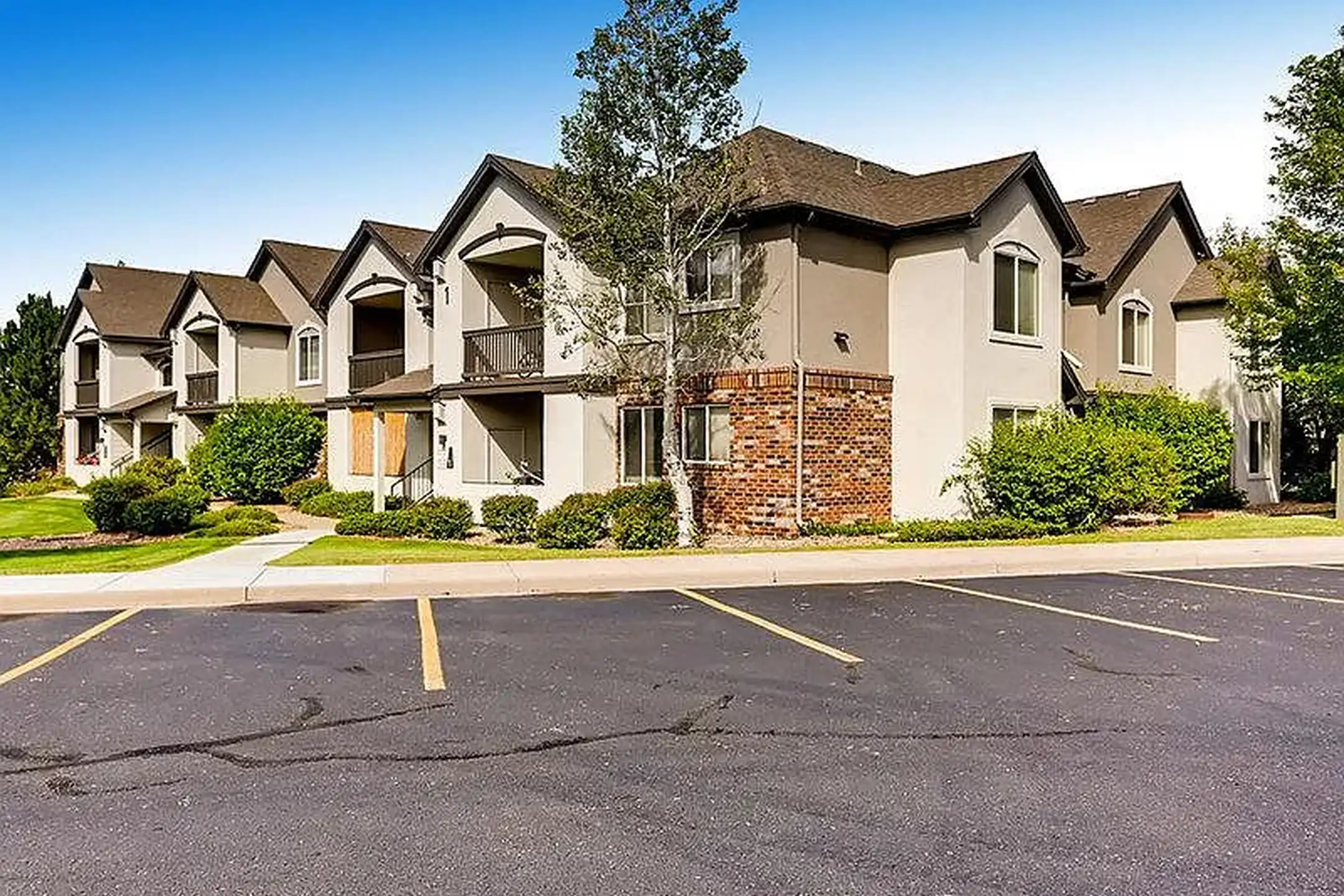 Allure Apartments 1300 S Willow St Denver, CO