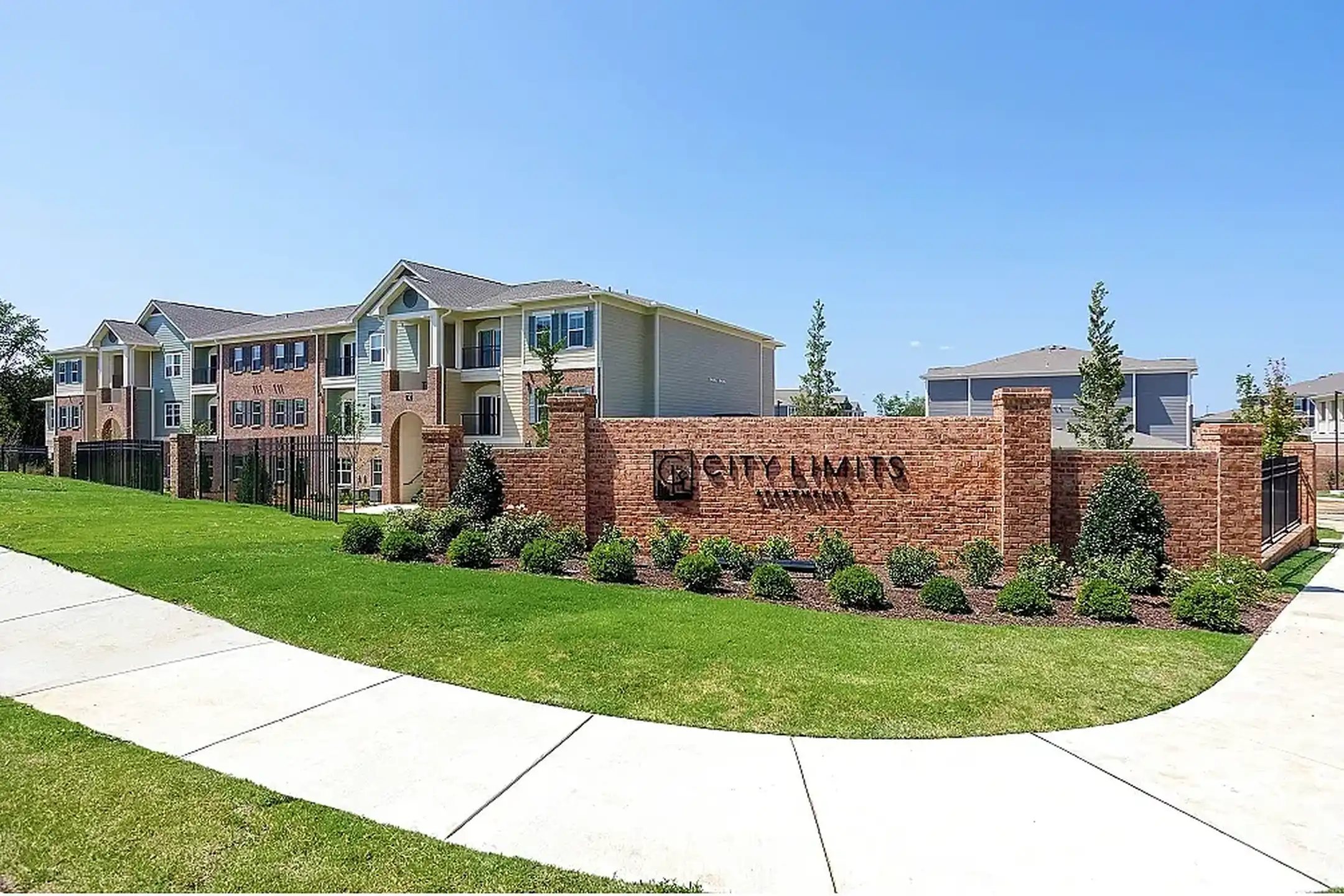 City Limits Spring Hill - 2513 Nashville Hwy - Columbia, TN | Rent.