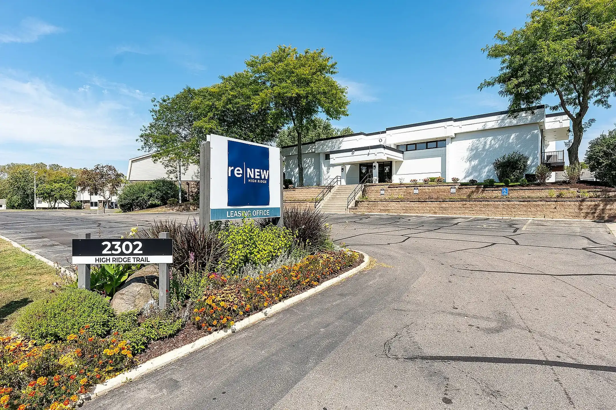 ReNew High Ridge 2302 High Ridge Trl Fitchburg, WI